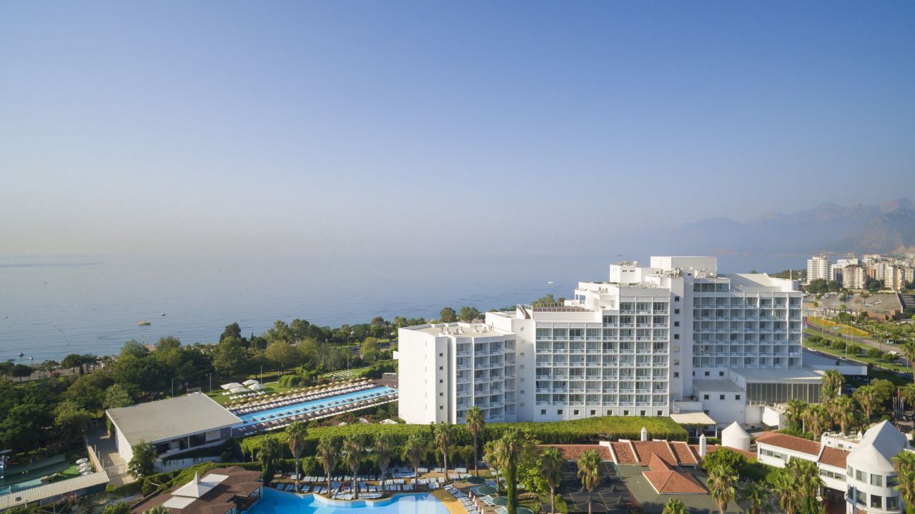 SU & Aqualand in Antalya ab 578€ p.P.
